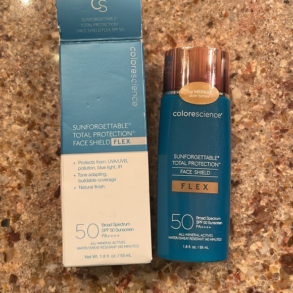 🆕 Colorescience Face Shield SPF 50 Medium - Picture 2 of 3